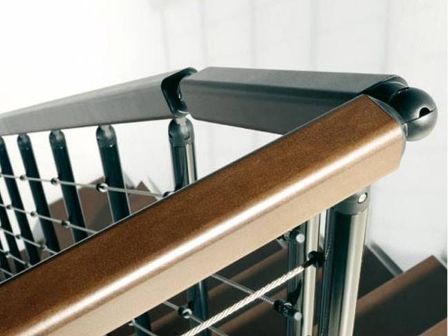 Модульная лестница Komoda 89 Г-образная