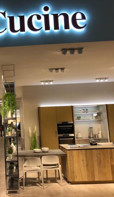 Кресло пластиковое Abuela B белый 580х525х765 мм Кресло пластиковое Abuela B белый 580х525х765 мм